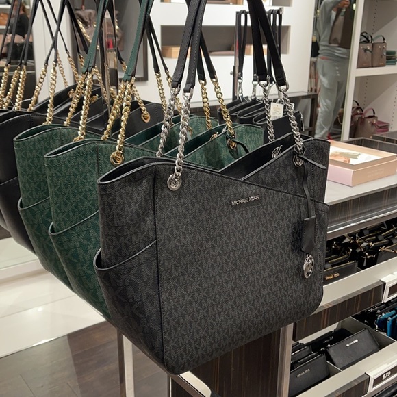 Michael Kors Jet Set Travel Large X Chain Shoulder Tote - Picture 15 of 16